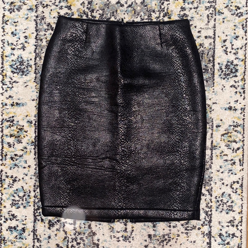 NineMinutes Snake Print Skirt